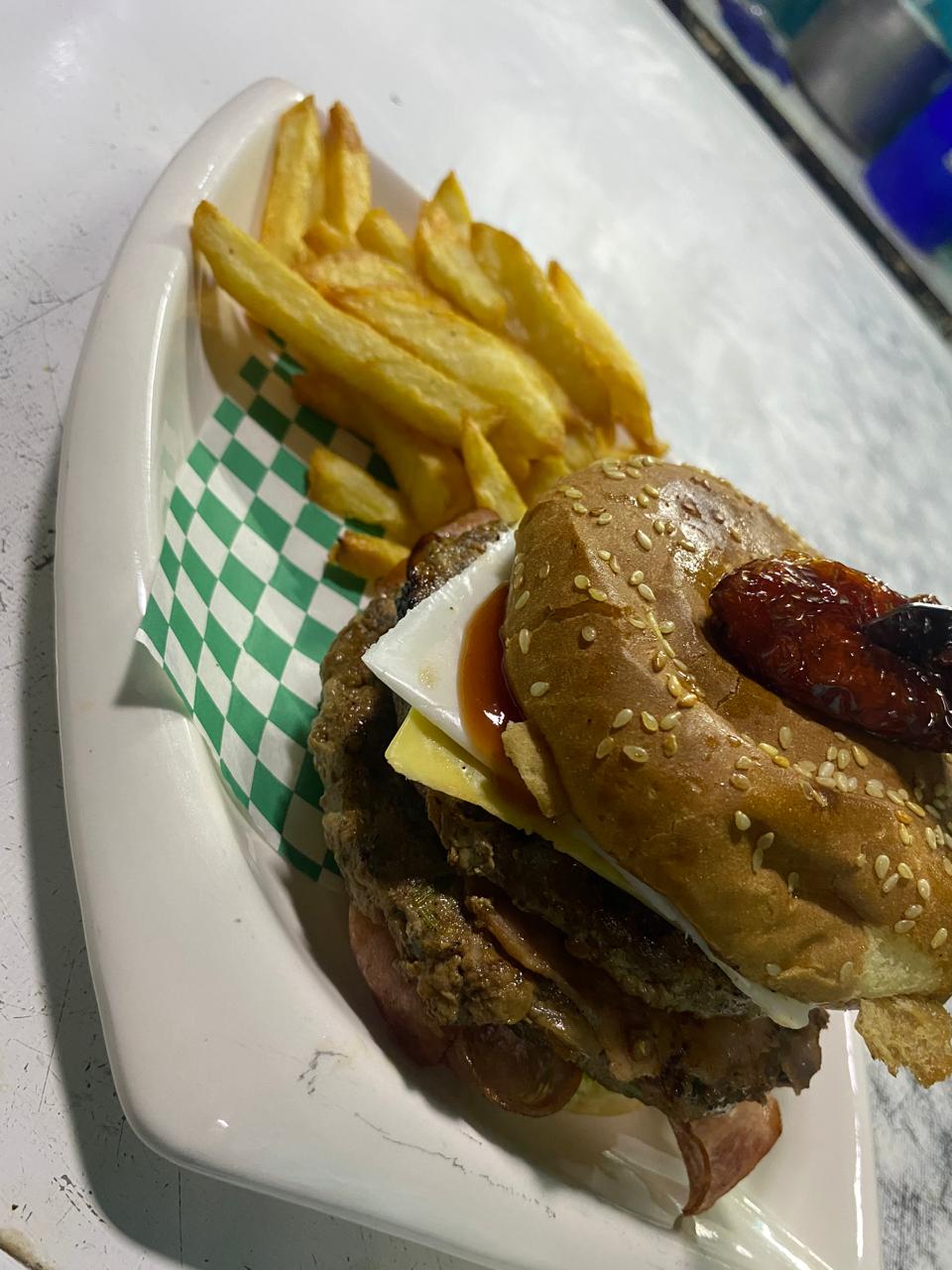 Hamburguesa Especial con Papas